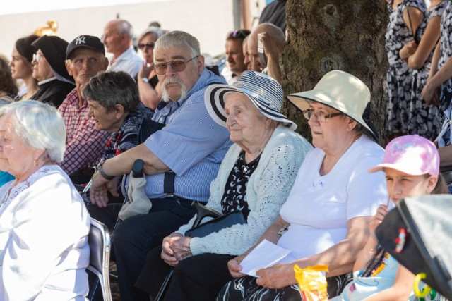 W piątek 11 czerwca w Domu Nowicjatu Zgromadzenia Sióstr Pasterek w Jabłonowie-Zamku w powiecie brodnickim oficjalnie otwarto dom dziennego pobytu dla seniorów i osób niepełnosprawnych