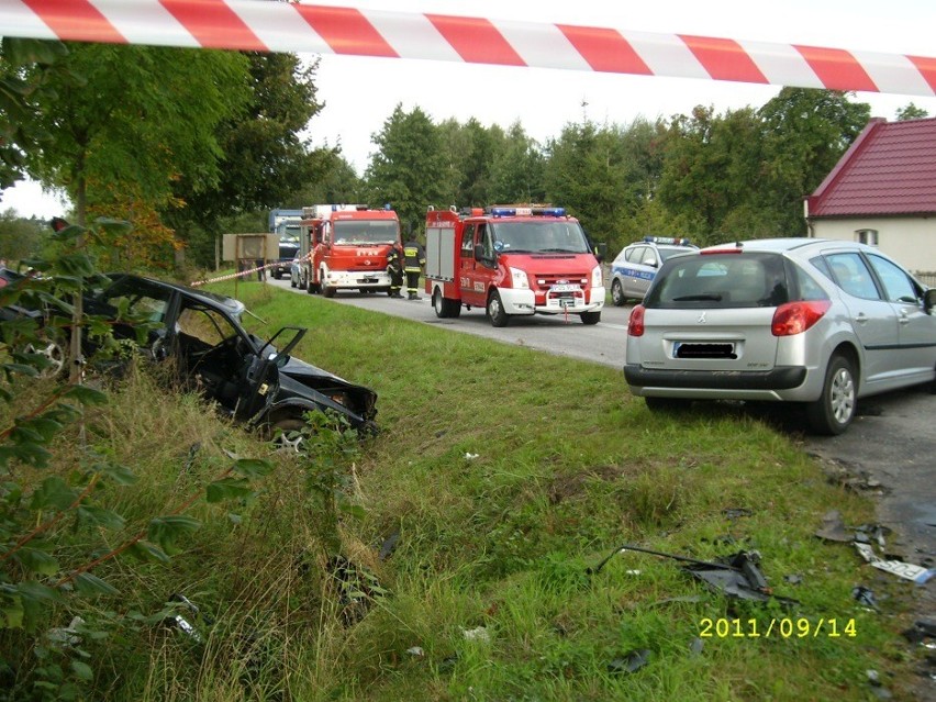 Tragiczny wypadek w Masanowie. Nie żyje 23-letni kierowca audi. Zdjęcia