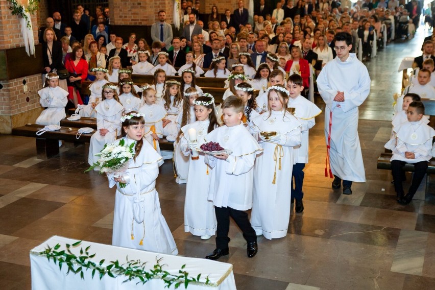 Pierwsza komunia święta w kościele franciszkanów w Jaśle. Mamy zdjęcia