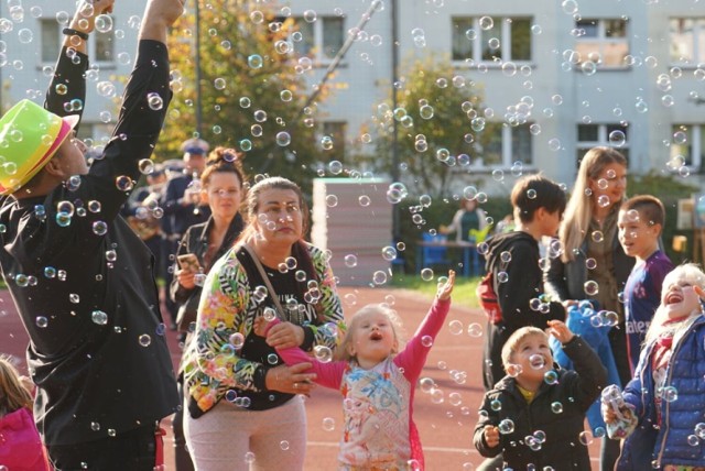 Piknikowi w ZS nr 9 w Jastrzębiu towarzyszyła doskonała zabawa.