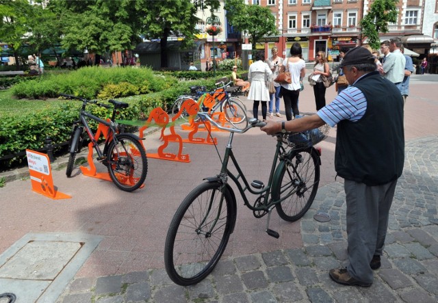 Rowery miejskie pierwszy raz pojawiły się w Sopocie w 2013 roku, W tym roku będzie je można wypożyczać od 1 kwietnia