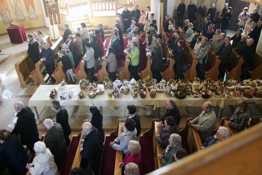 Poświęcenie pokarmów w cerkwi greckokatolickiej w Legnicy [ZDJĘCIA]