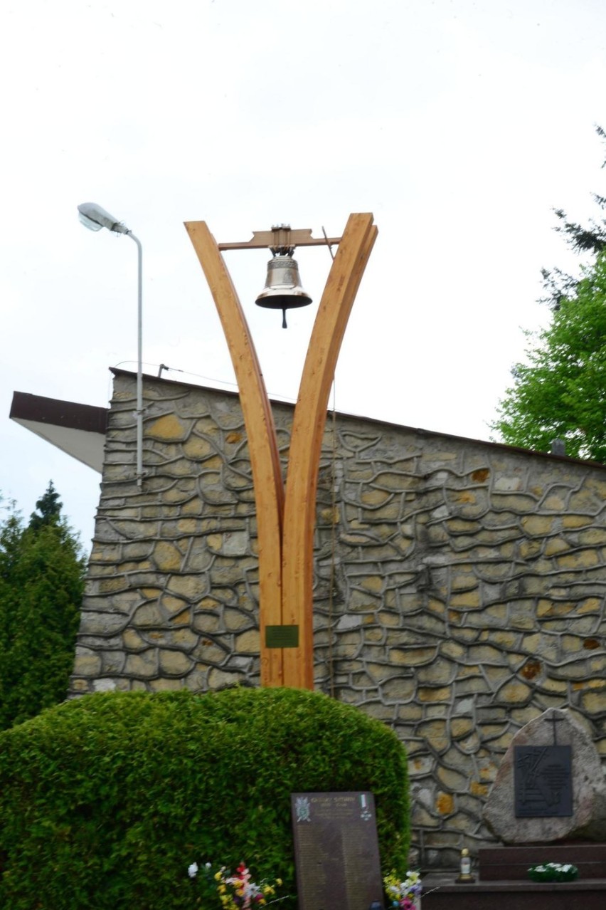 Historia poświęcenia dzwonu na cmentarzu komunalnym w Międzyrzeczu [ZDJĘCIA]