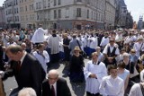 Procesja Bożego Ciała przeszła przez Poznań. Abp Gądecki skrytykował ostatnie działania władz Poznania [ZDJĘCIA]