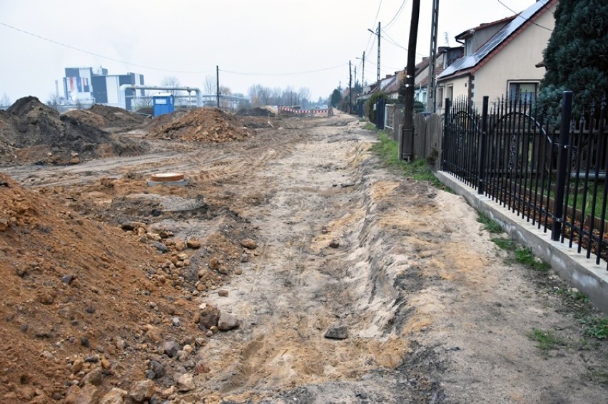 Trwa remont ulicy Szczytnickiej w Legnicy [ZDJĘCIA]