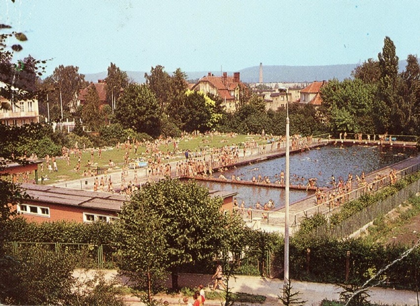 Basen miejski w Wejherowie funkcjonował do 1991 roku.