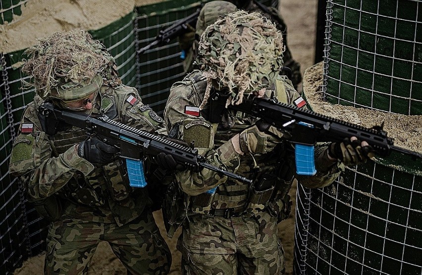 Ćwiczy obrona terytorialna w województwie łódzkim - ponad 500 żołnierzy na szkoleniu