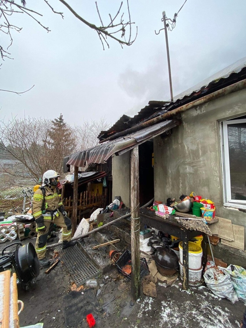 Pożar domu w Hutkach (3.12.2022)