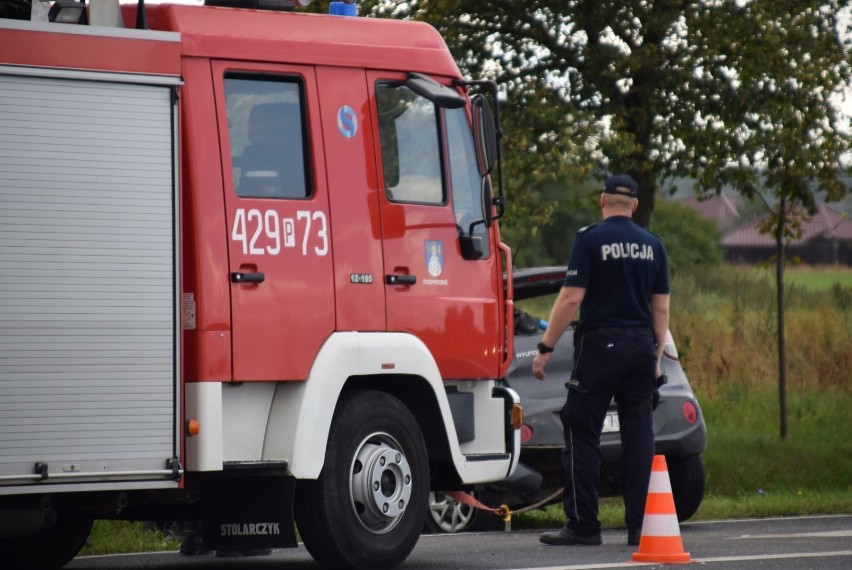Groźny wypadek w Trzemesznie! Dwoje dzieci trafiło do szpitala