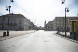Warszawa opustoszała. Tak wygląda stolica podczas Świąt Wielkanocnych. Ulice bez ludzi i aut