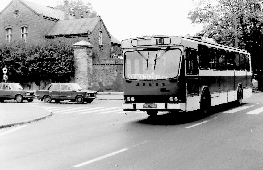 Trolejbus do nauki jazdy, widywany w latach 80. zeszłego...