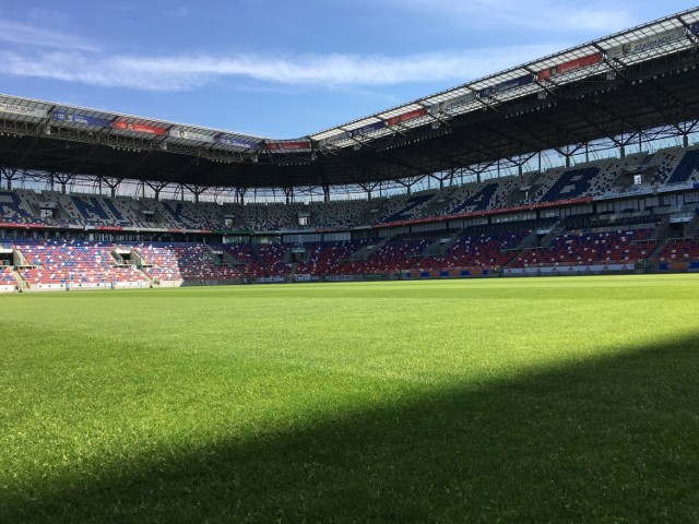 Górnik Zabrze zyska nowe, podgrzewane boisko. Inwestycja powstanie w sąsiedztwie Areny Zabrze.
Zobacz kolejne zdjęcia. Przesuwaj zdjęcia w prawo - naciśnij strzałkę lub przycisk NASTĘPNE