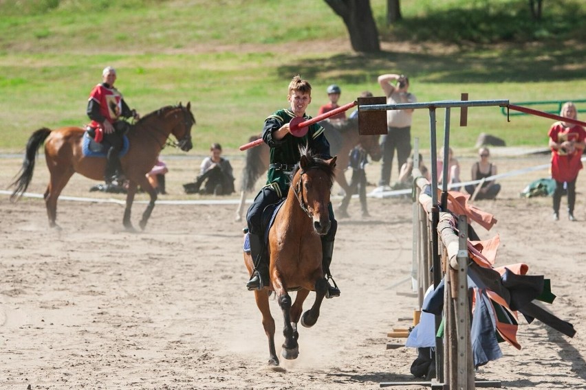 VI Wariacyjny Turniej Rycerski odbywa się na terenie Ośrodka...