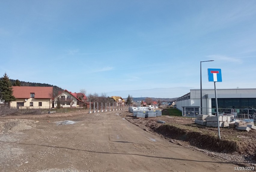 Budowa obwodnicy Chełmca coraz bliżej terminu zakończenia prac. W sierpniu przejedziemy nową drogą?
