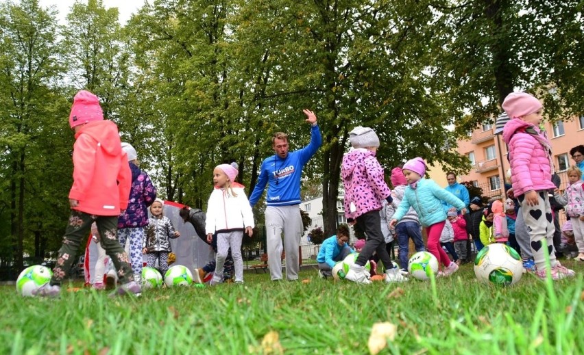 "Turbokozak" Gabor Jędrzejewski trenował... z przedszkolakami w Busku-Zdroju! [ZDJĘCIA]