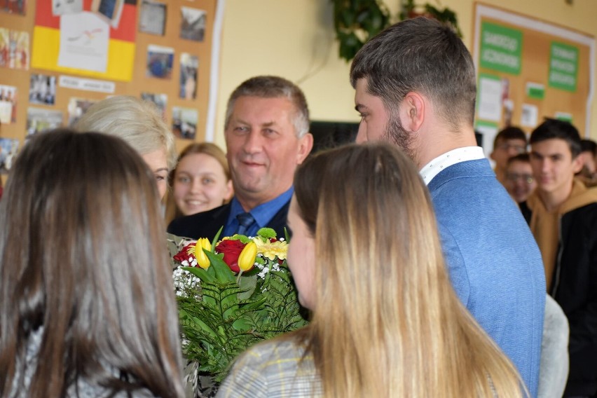 Obchody Dnia Edukacji Narodowej w Zespole Szkół w Nienadowej...