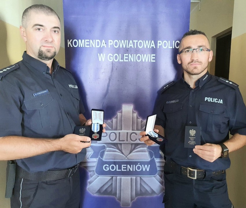 Honorowi dawcy krwi z goleniowskiej komendy policji wyróżnieni medalami