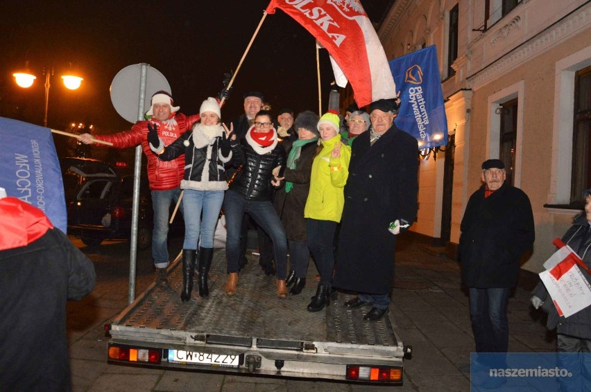 Protest przeciwko rządom PiS we Włocławku [zdjęcia, wideo]