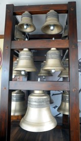Internauta: Kościelny dzwon w Trzebiesławicach budzi mi dziecko