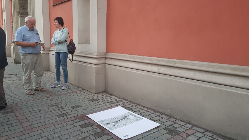 W Kaliszu odsłonięto tablicę upamiętniającą pierwsze...
