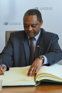 Ambasador Republiki Rwandy na Uniwersytecie Zielonogórskim. O czym rozmawiano?
