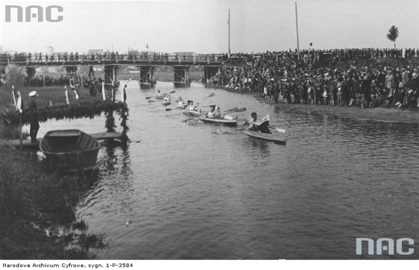 Obchody Święta Morza w Lublinie, rok 1933. Kajaki na...