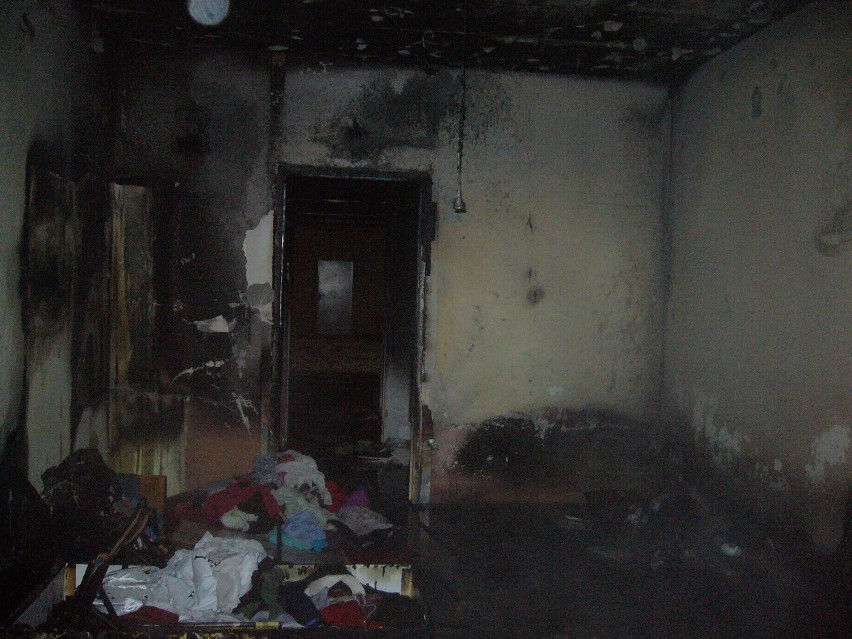 Pożar przy Promiennej - oblał żonę perfumem i podpalił, zajęło się całe mieszkanie
