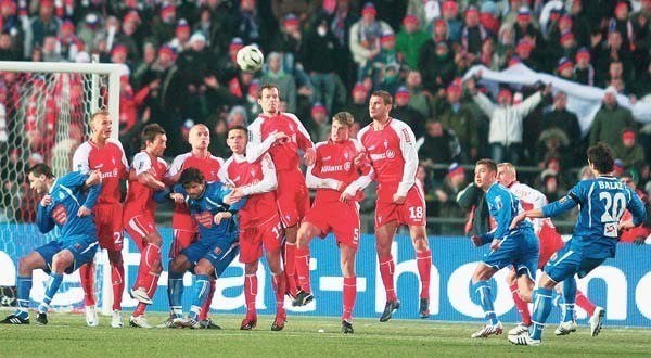 2 października 1999 r.:
Ruch Chorzów - Górnik Zabrze 2:1...