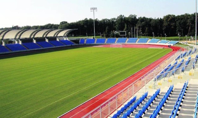 Puławy. Tragiczny wypadek przy modernizacji kamer na stadionie MOSiR. Nie żyje 35-latek