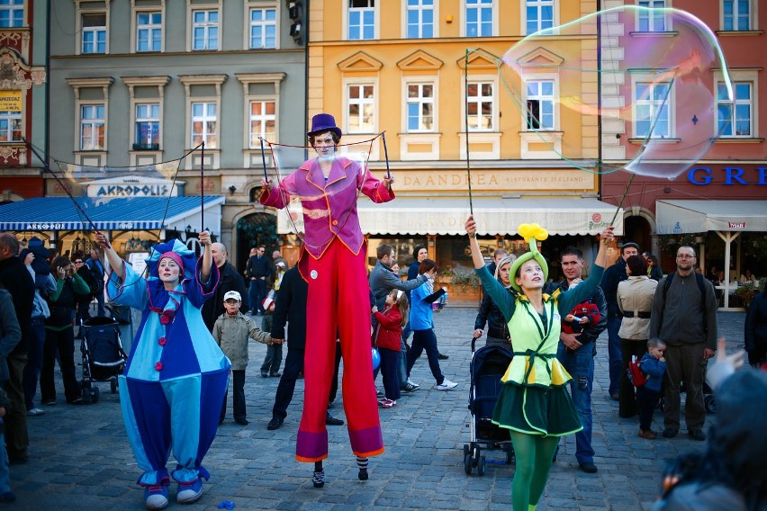 Wrocław: Wielkie Tchnienie Życia na Rynku (Zdjęcia)