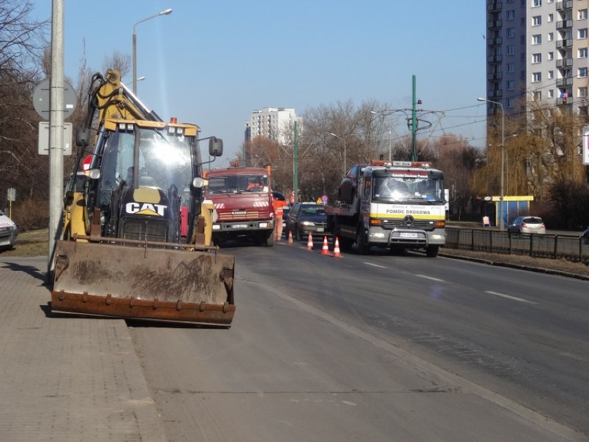 ZDM usuwa dziury na poznańskich drogach