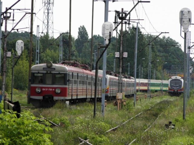 Pociągi będą miały więcej wagonów na trasie Łódź-Warszawa