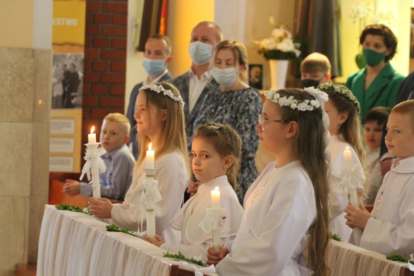 Kolejna grupa dzieci z Parafii pw. Św. Józefa Opiekuna Kościoła Świętego w Wolsztynie przystąpiła dziś do I Komunii Św.