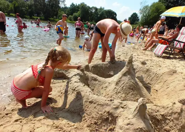 Muzyczne Plażowanie na Wawrzkowiźnie