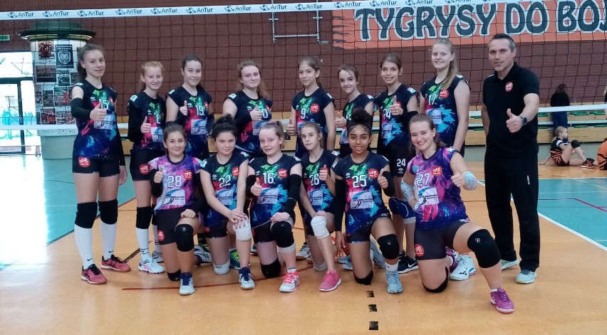 Udany początek sezonu młodziczek SPS Volley Piła