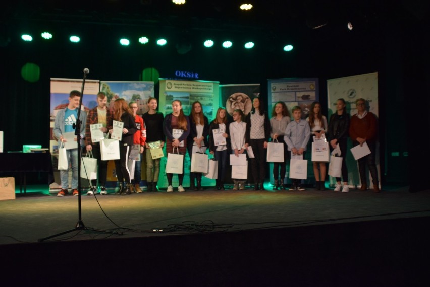 Witkowo: uczniowie z pięciu gmin rywalizowali z wiedzy o polskich Parkach Krajobrazowych. Która z drużyn zdobyła najwięcej punktów?