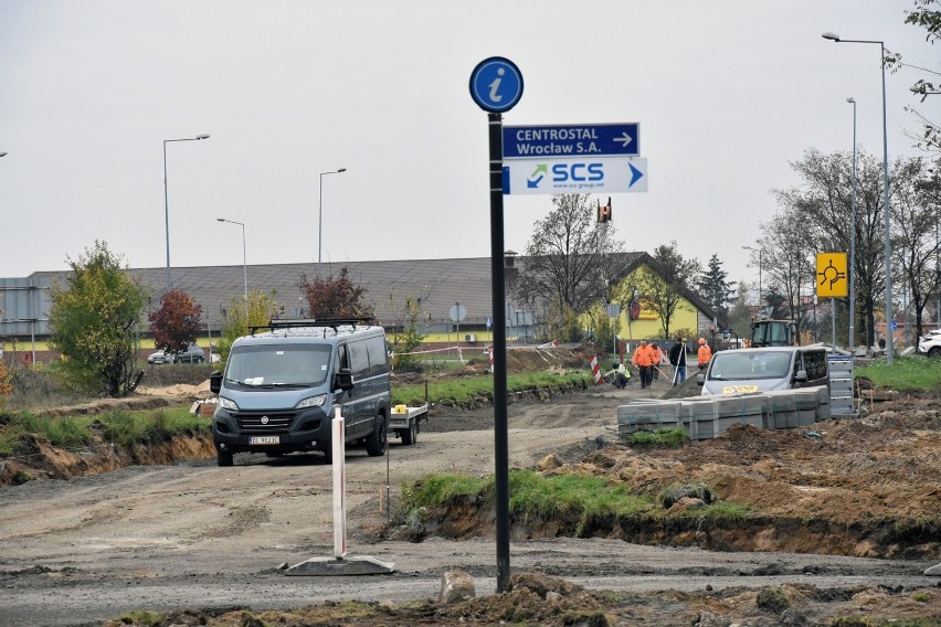 Powstaje nowa droga w Legnicy, będzie miała 2,8 km długości [ZDJĘCIA]