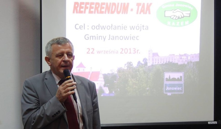 Tadeusz Kocoń - jeszcze w roli wójta gminy Janowiec
