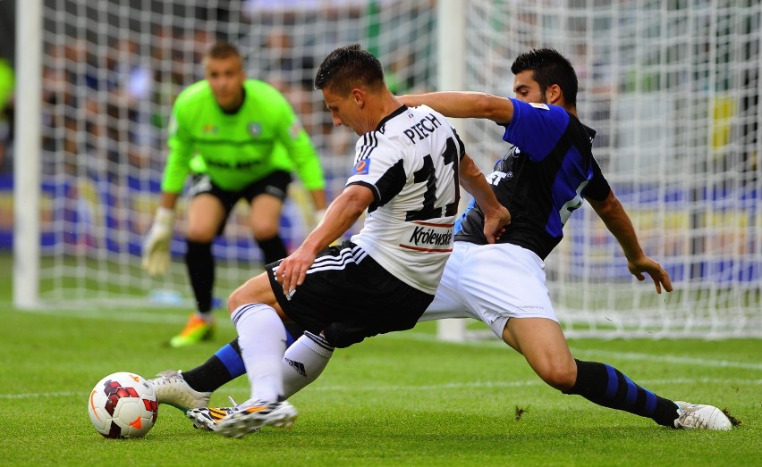 Legia - GKS Bełchatów. "Skacowana" Legia podejmuje groźny...