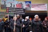 Chcą fedrować pod Orzeszem. Mieszkańcy protestują pod RDOŚ w Katowicach [ZDJĘCIA]