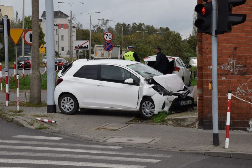 Wypadek na skrzyżowaniu ul. Poznańskiej i Kłeckoskiej