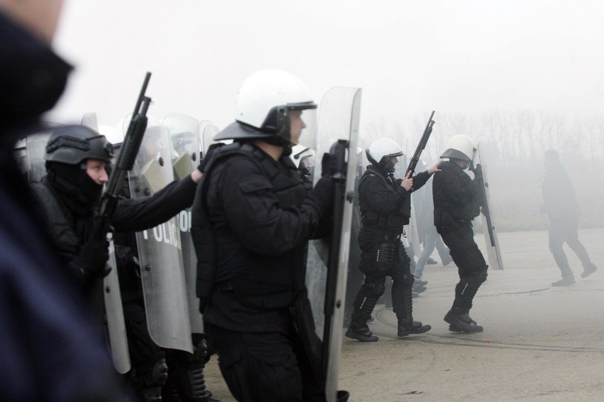 Policjanci - jak podkreśla portal infor.pl - mogą liczyć...