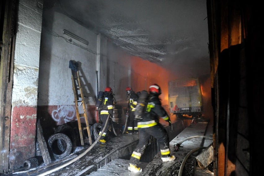 29 grudnia 2015 r. ogromny pożar strawił budynek starej...