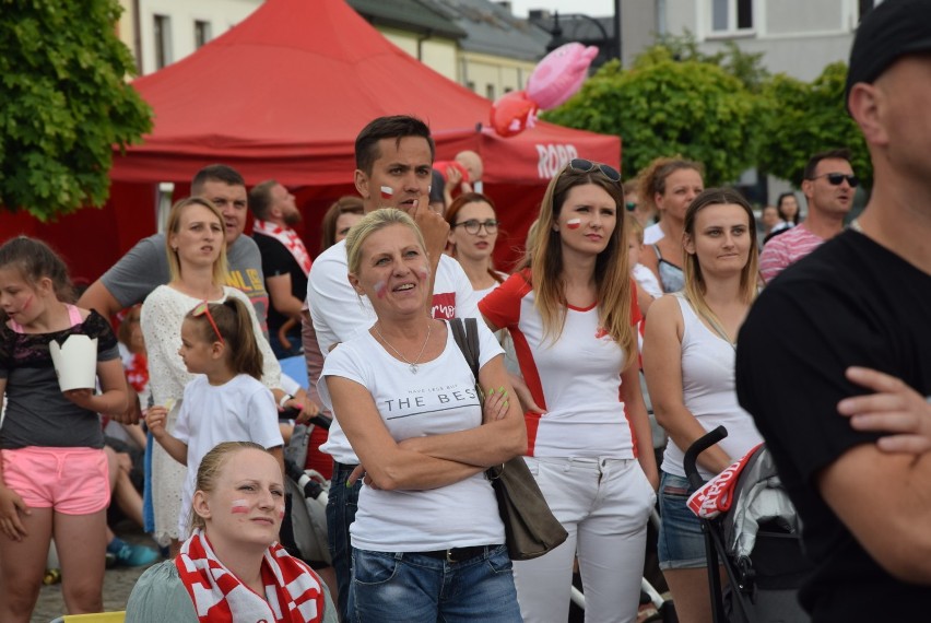 Tak kibicowaliśmy Biało-Czerwonym na Rynku w Sieradzu (ZDJĘCIA)