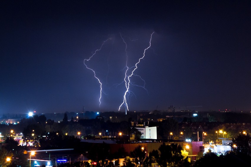 Wrocław: Macie zdjęcia burzy? Podzielcie się! (FOTO, FILMY)