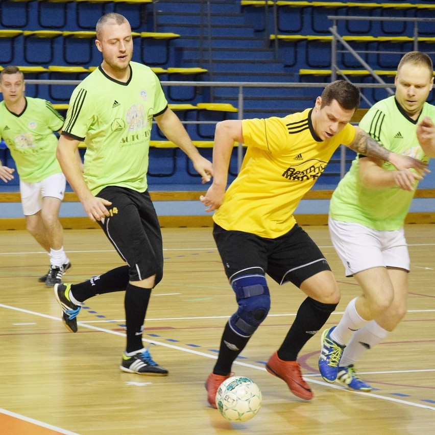 Pilska Liga Futsalu: BestDrive Mrotek przegrywał już 0:3 z Myjnią Auto Box, ale pokonał rywala. Zobacz zdjęcia