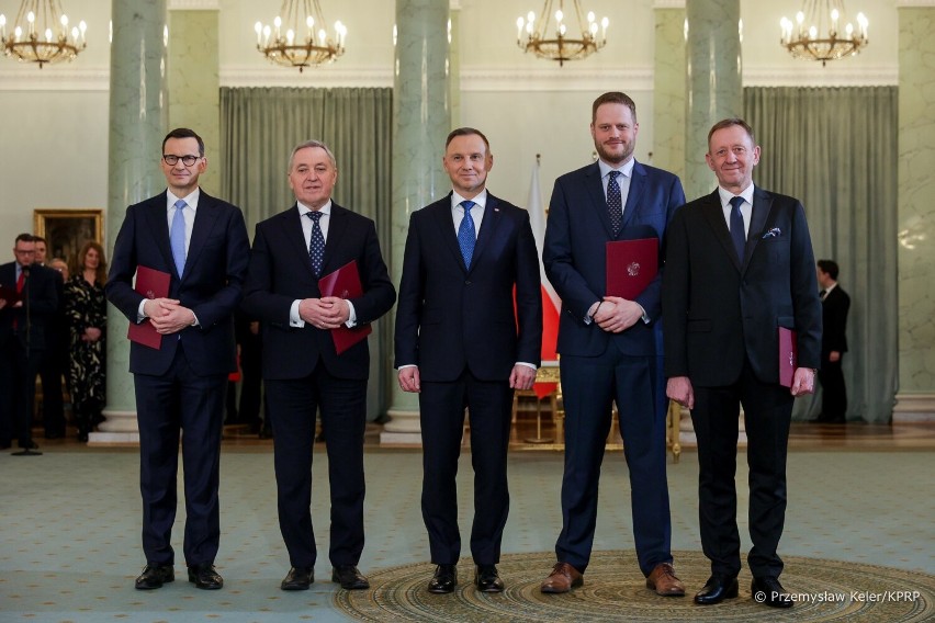 Jakim ministrem będzie Robert Telus? Co obiecuje polskim rolnikom? Poznajcie kulisy objęcia stanowiska i plany ZDJĘCIA