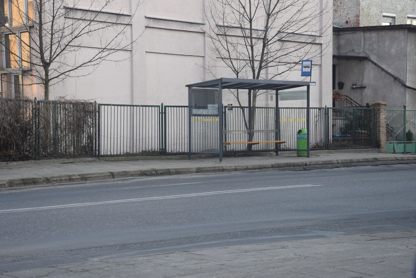 Fatalny stan zatok autobusowych na ul. Bankowej w Kaliszu