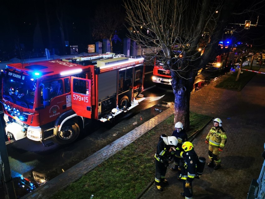 Pożar w kamienicy przy ulicy Łaskiej w Zduńskiej Woli. Dwie ofiary śmiertelne