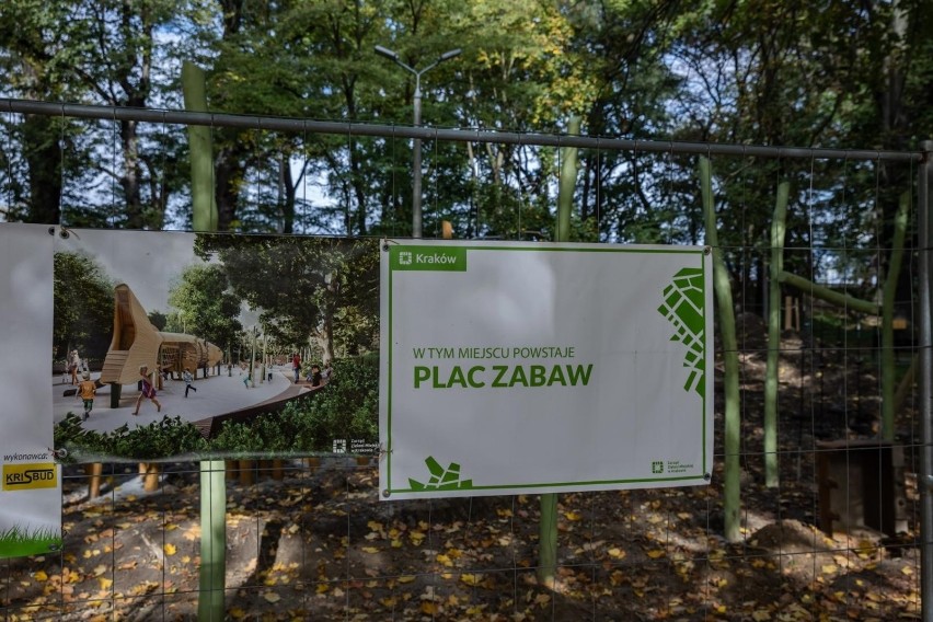 Kraków. Taaaka ryba na podgórskich plantach Nowackiego. Powstaje nowy plac zabaw [ZDJĘCIA]